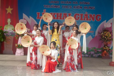 Lễ khai giảng năm học 2022-2023 đầy cảm xúc của thầy và trò trường THCS Kiến Hưng