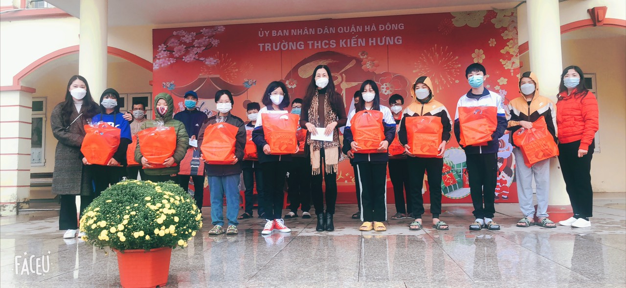 “ Tết xum vầy – Xuân yêu thương”