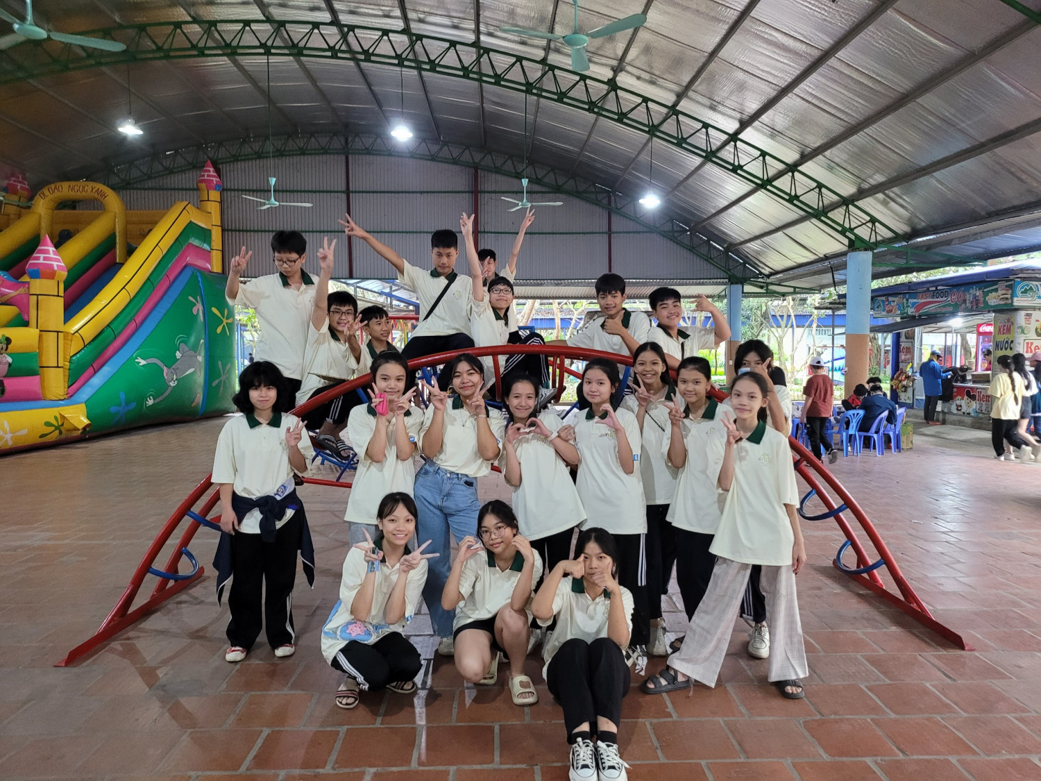 z3940527979159 38f4833d832801a4d1d25de9531be180