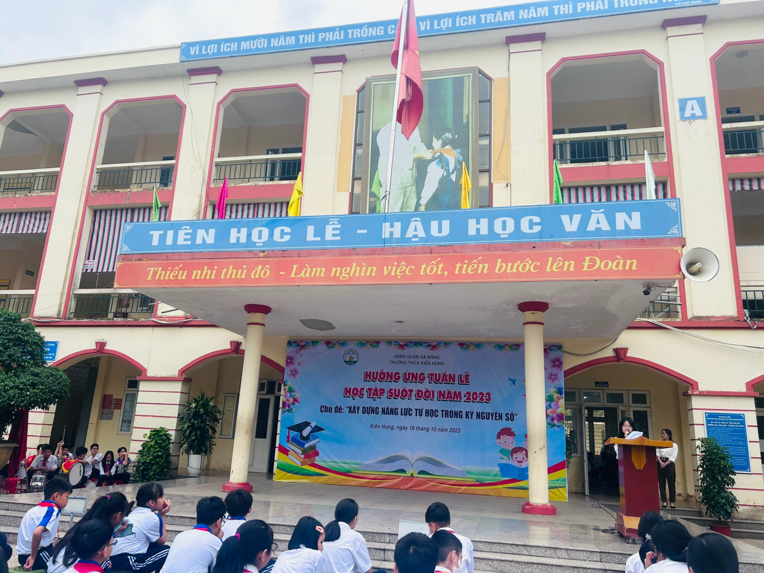 Tuần lễ hưởng ứng học tập suốt đời năm 2023: "Xây dựng năng lực tự học trong kỷ nguyên số"