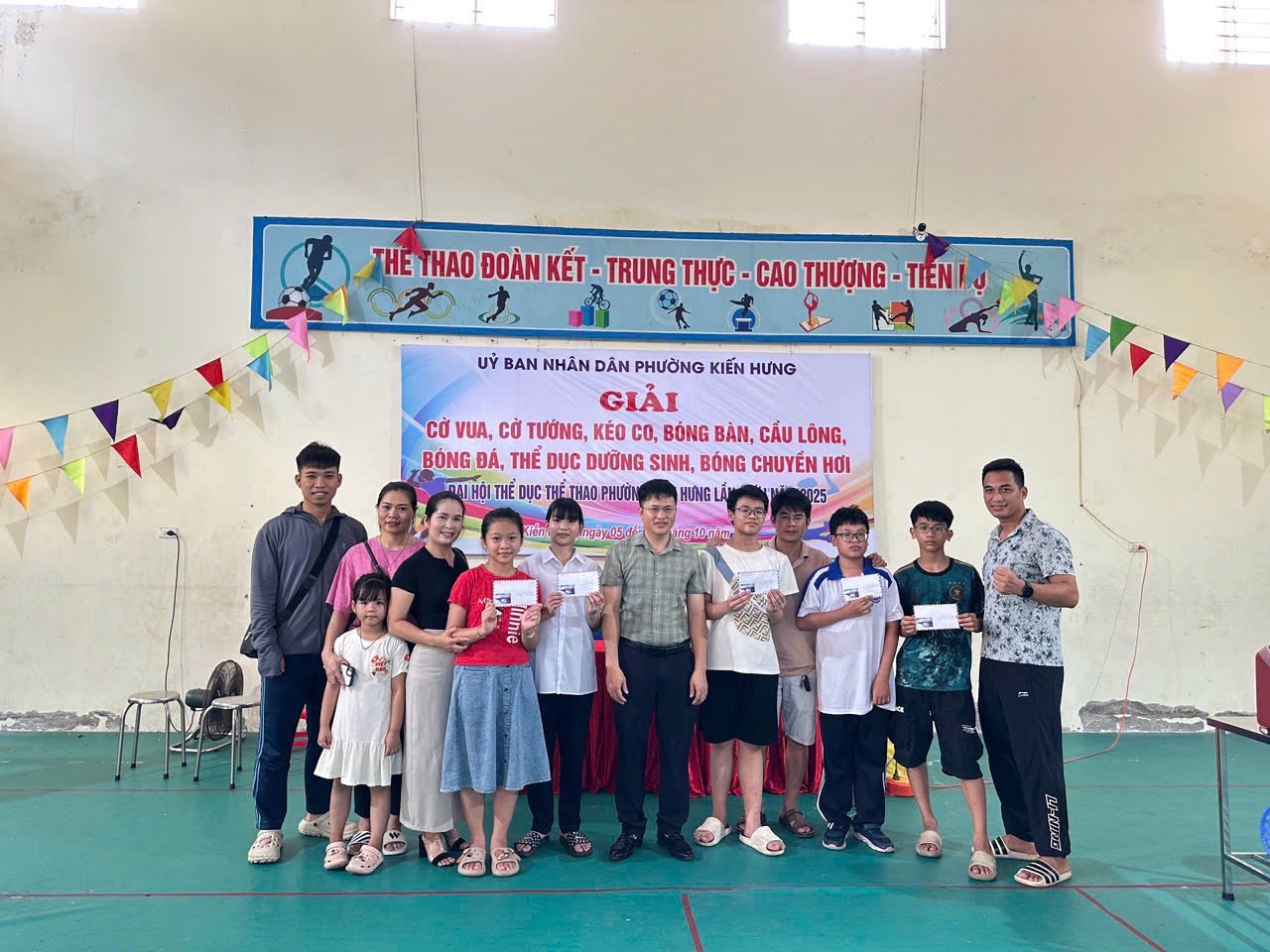 CHÚC MỪNG THÀNH TÍCH XUẤT SẮC CỦA HỌC SINH TRƯỜNG THCS KIẾN HƯNG TẠI GIẢI THỂ THAO PHƯỜNG NĂM 2025